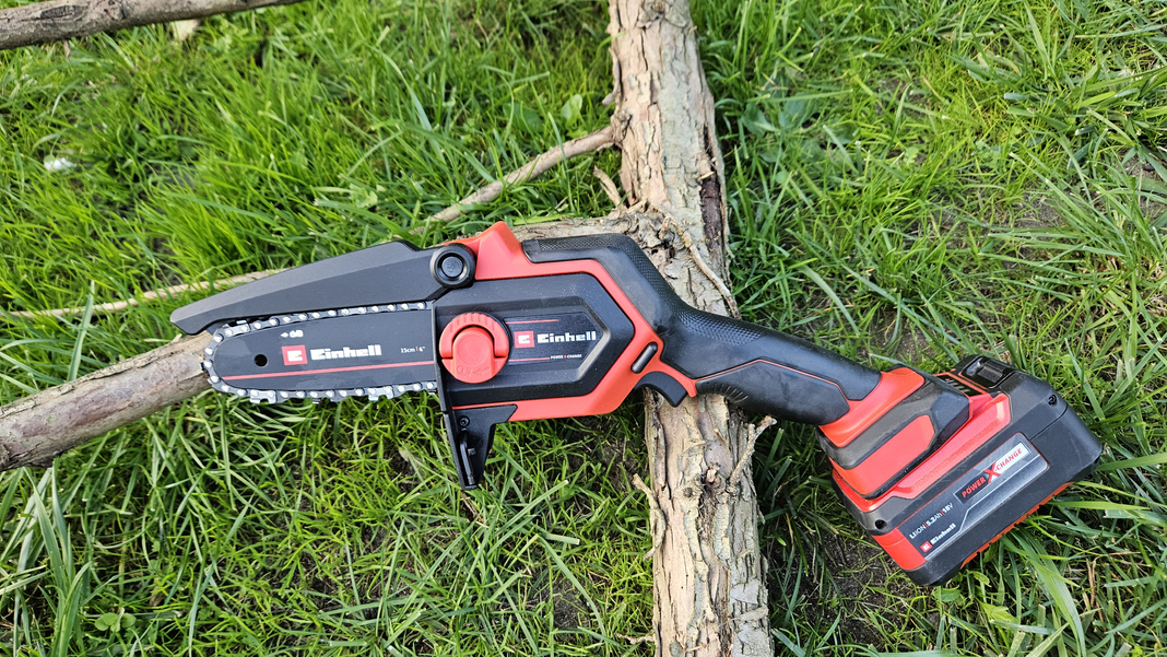 Mini tronçonneuse Einhell GE PS 18/15 Li BL