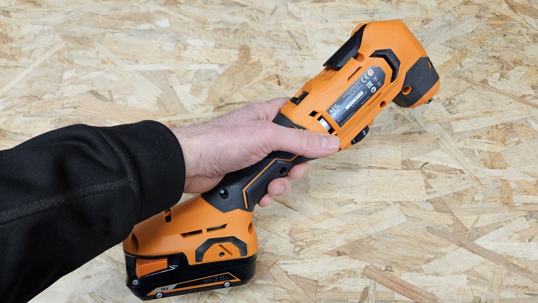 Outil multifonction AEG BMT18-0