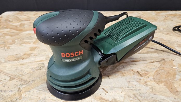 Ponceuse excentrique Bosch PEX 220 A