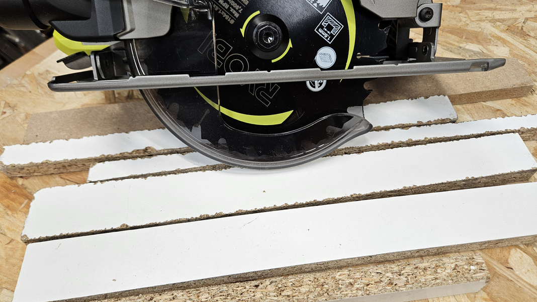 Scie circulaire Ryobi RCS 18BL