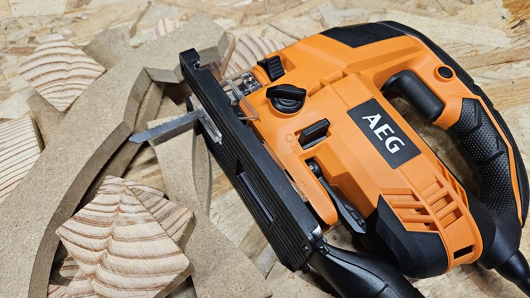 Scie sauteuse AEG STEP100X