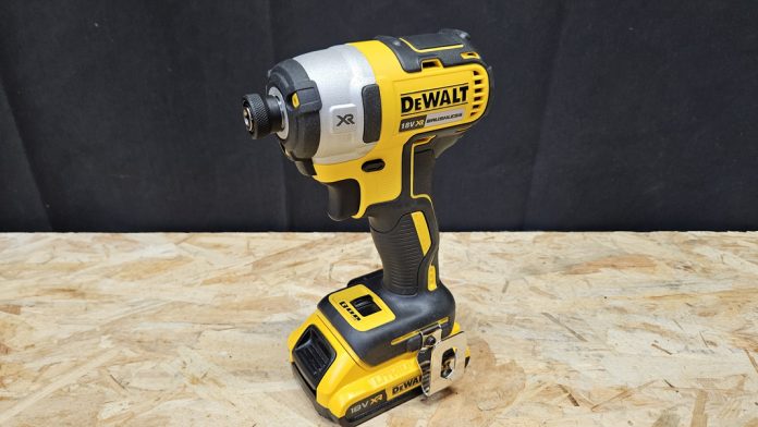 Visseuse à choc Dewalt DCF887