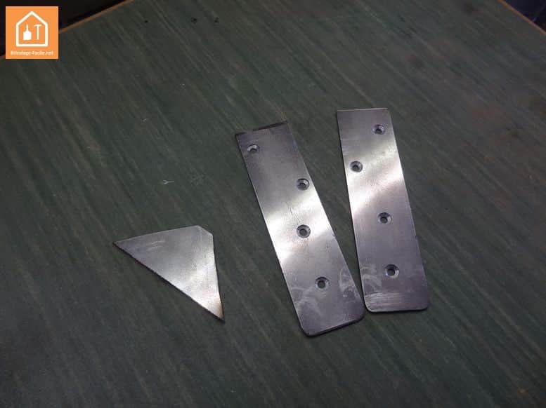 Réaliser des équerres en métal