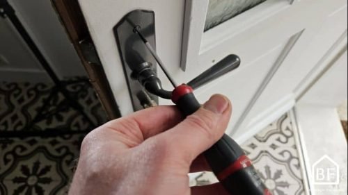 Changer Poignee Porte Entree