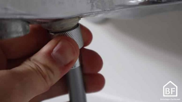 Comment Dévisser Un Flexible De Douche Entartré