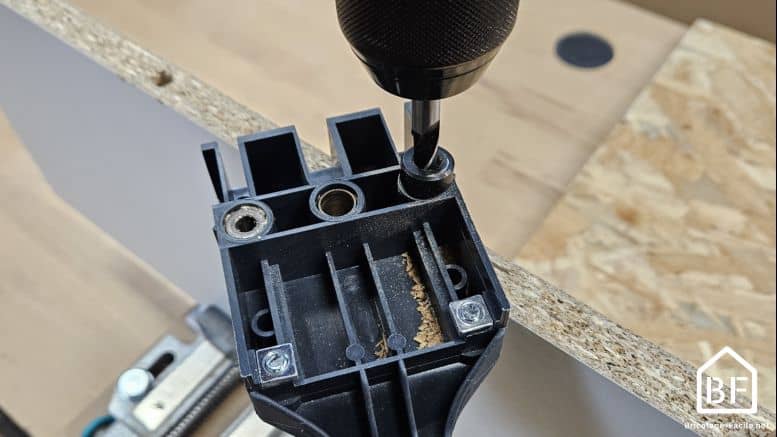 guide de perçage pour cheville bois