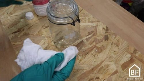 Comment enlever de la colle facilement - Bricolage Facile