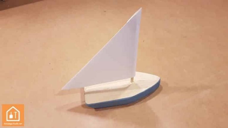 Comment fabriquer un bateau en bois - Bricolage Facile