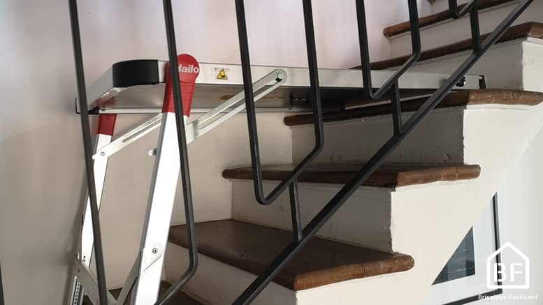 Plateforme pour escalier Hailo TP1 dans un escalier