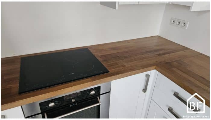 Comment protéger un plan de travail en bois - Bricolage Facile