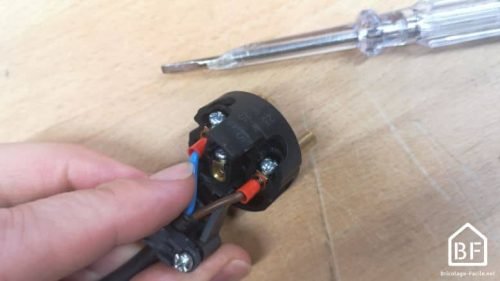 Repiquer Une Prise électrique