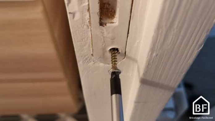 Comment réparer une porte intérieure qui ferme mal